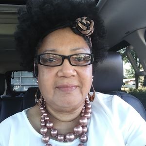 Meet your Posher, Beverly